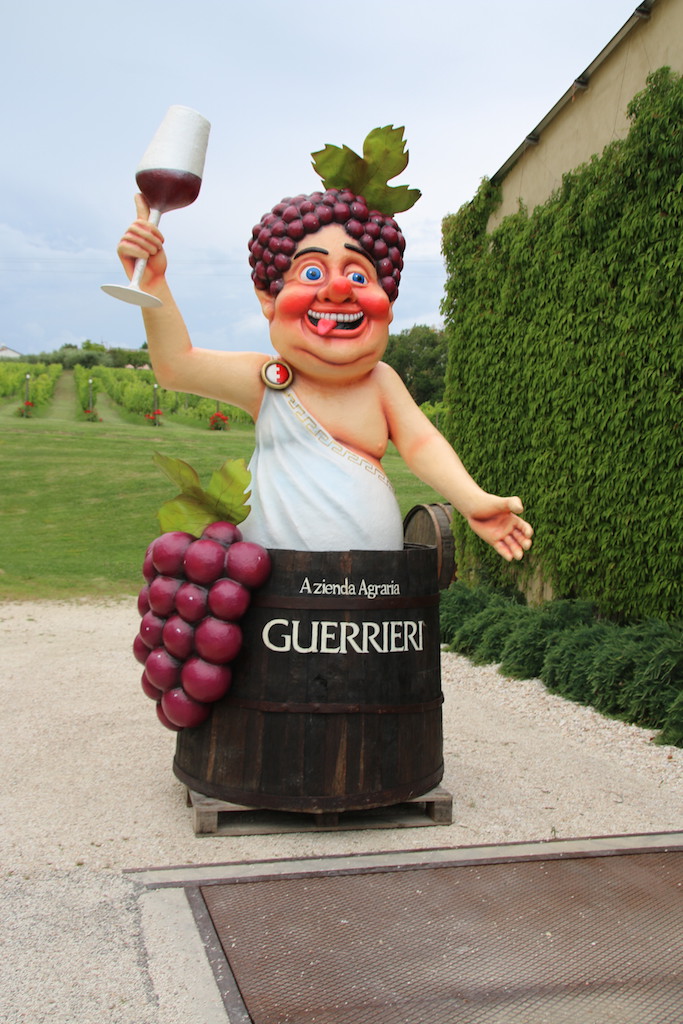 Pupo Bacco (per l’azienda agricola Guerrieri)